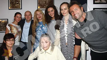 Zinei Dumitrescu i se pregăteşte o surpriză în fiecare lună! Cătălin Botezatu a fost cel care a luat iniţiativa!