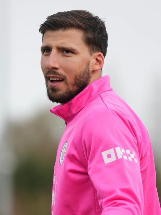 Ruben Dias și Maya Jama s-au despărțit. Sursa foto: Instagram
