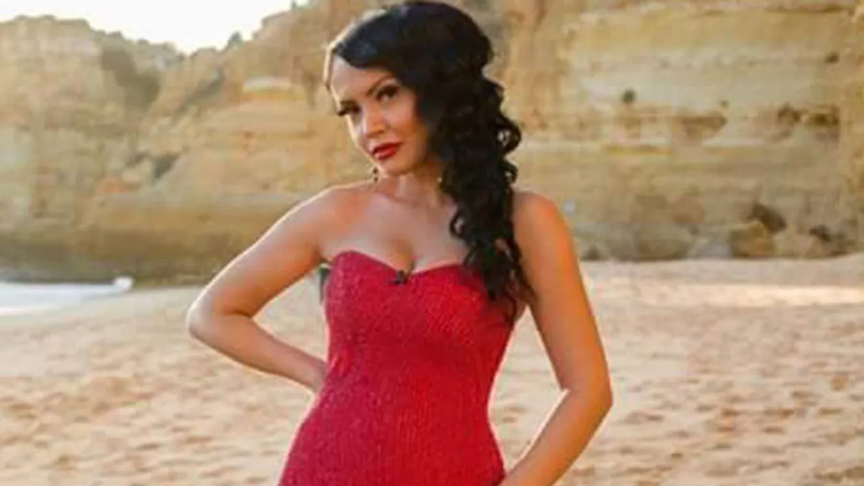 Nu poti sa ratezi asa ceva! Cea mai haioasa fotografie cu Andreea Mantea si baietelul ei!