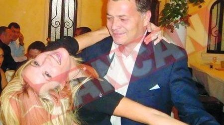 Au sarbatorit pe ritmuri de cantonete