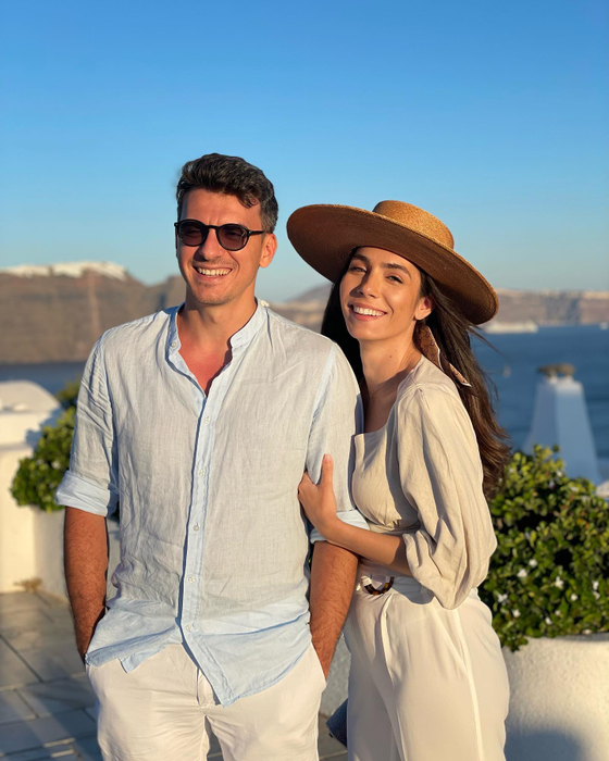 Alexandru Ion, actorul din serialul Lia, s-a căsătorit! Cine este și cum arată Evelyn, tânăra pe care a cunoscut-o pe Tinder
