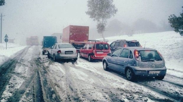 Alertă meteo! Ninge ca-n mijlocul iernii în luna aprilie! Cum va fi vremea săptămâna viitoare în România
