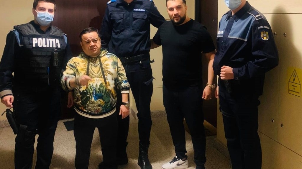 Petrecere cu Adi Minune și Tzancă Uraganul, „vizitată” de poliție. S-au dat amenzi în valoare de 59.000 de lei