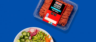 Lidl lansează o carne hibridă „unică” ca răspuns la cererea online