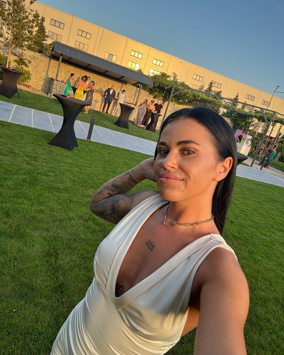 O mai știi pe Deea din primul sezon Insula Iubirii? Cum arată acum, la 10 ani după ce și-a înșelat iubitul cu Tomiță