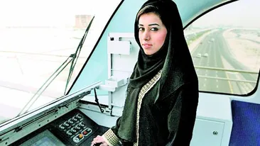 Singura femeie conductor de metrou din Orientul Mijlociu. Atentie, ni se deschid usile!