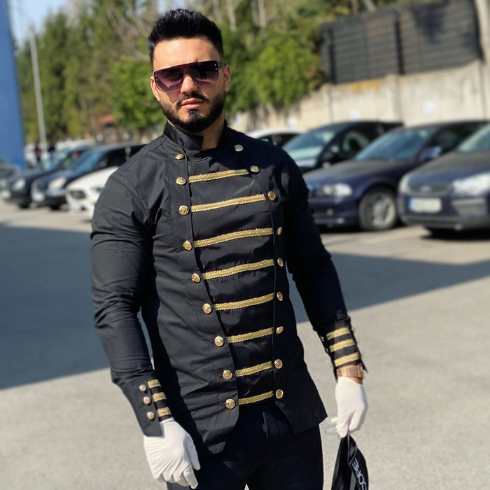 Jador a fost amendat pentru că a ieșit din casă fără declarație pe propria răspundere