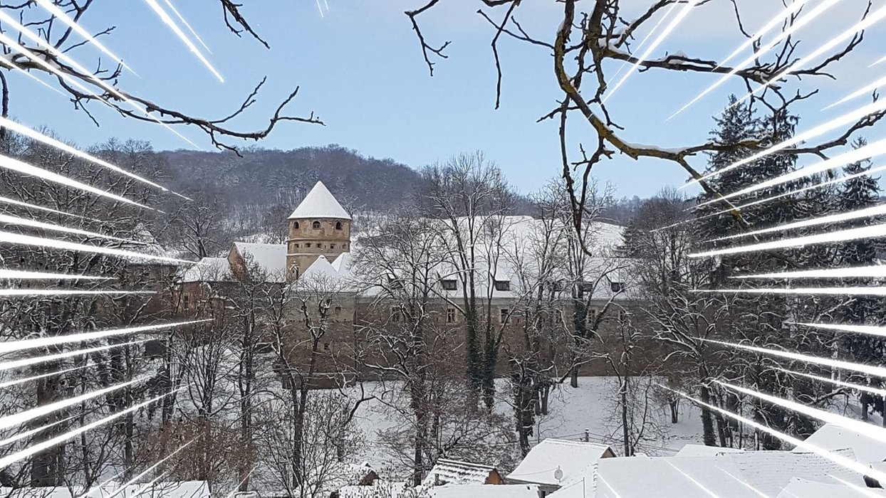 Localitatea de lângă Sighișoara care atrage anual o mulțime de turiști. Locul din România pe care trebuie să îl vizitezi vara asta