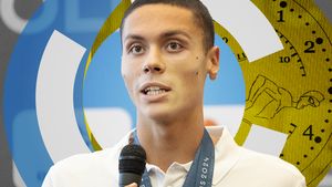 David Popovici obține medalia de aur la 100 la Mondial! Recordul istoric stabilit de român