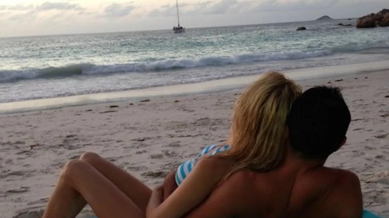 Laura Cosoi, mai sexy ca niciodata: Fericirea ma face frumoasa!