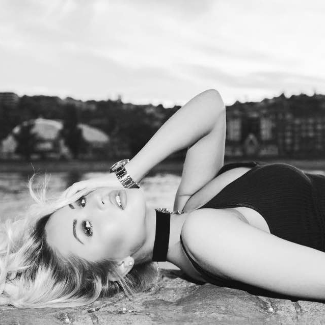 Cu cine a înlocuit-o Tristan Tate pe Bianca Drăgușanu. E o prezentatoare TV