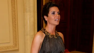 Luminita Anghel: Eu si fostul meu sot suntem amici de 17 ani si mi se pare normal sa stam de vorba cand ne intalnim