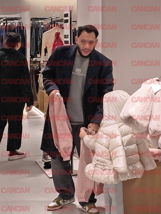 Leo de la Roșiori a mers la mall, la cumpărături