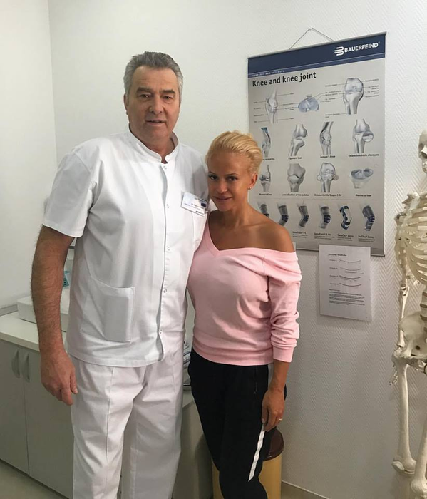 Anda Adam a fost operată! Prima imagine cu blondina pe patul de spital: “Operaţia a fost…“