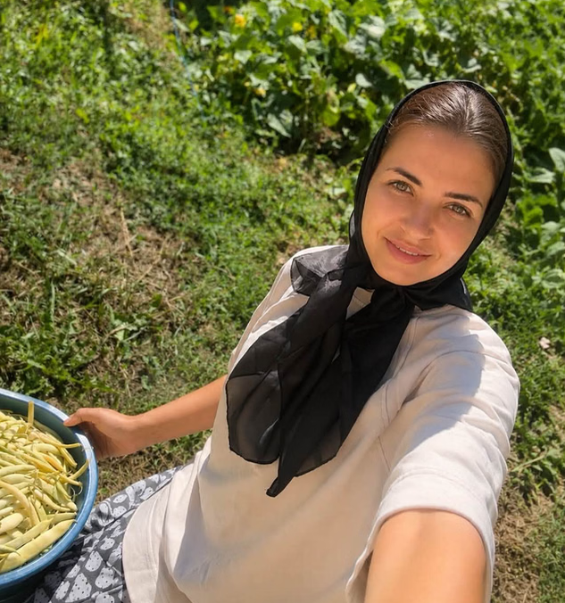 Mădălina Apostol a fost la Mănăstire pentru a se liniști/ sursa: social media