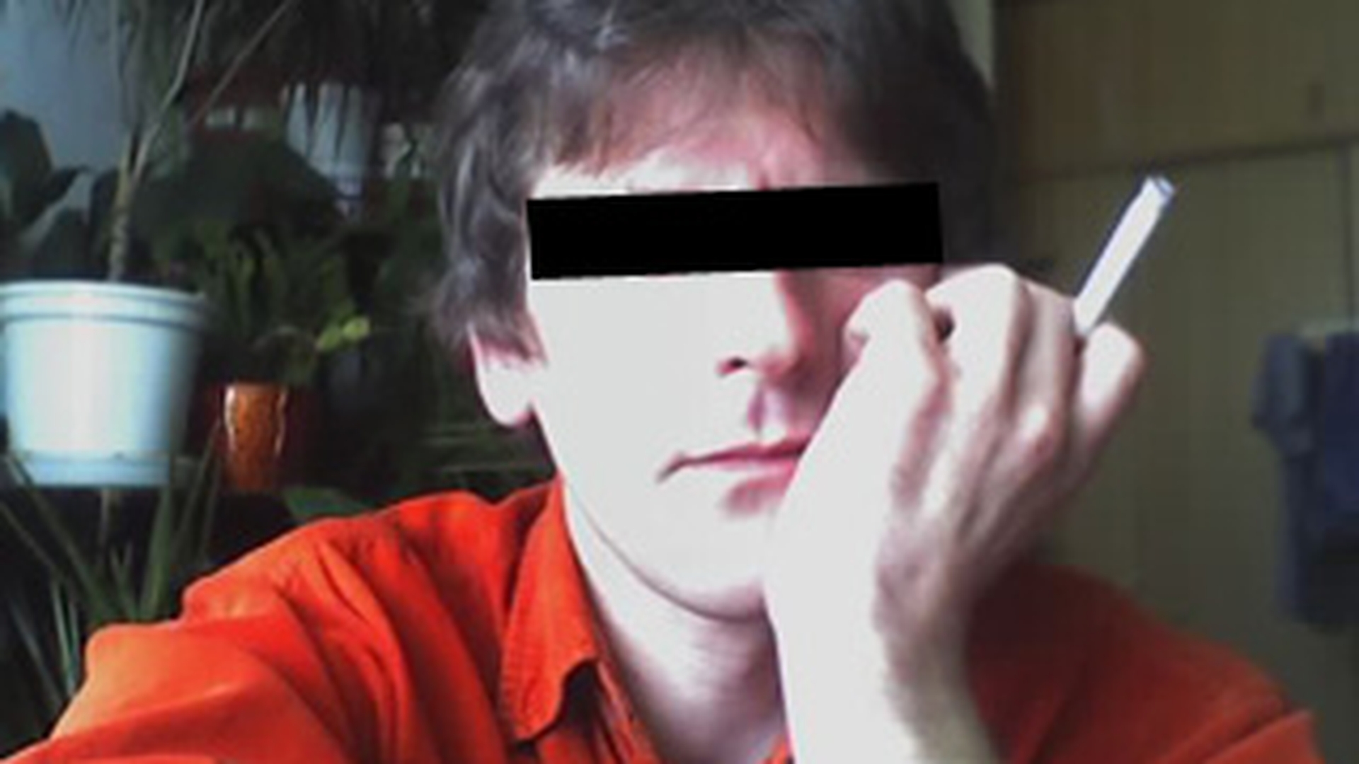 Profesorul de pian din Sfantu Gheorghe, retinut pentru relatii sexuale cu doua eleve, este divortat si are doi copii!