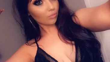 O tânără de 18 ani s-a trezit, peste noapte, cu o burtă imensă: ”Era în stare de șoc și nu i-a venit să creadă!”