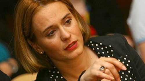 Andreea Esca indurerata! Unul dintre fostii ei profesori a incetat din viata! “Dumnezeu sa-l odihneasca!”