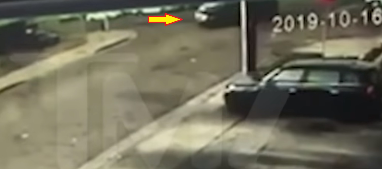 O actriță cunoscută, implicată într-un accident! Mașina ei s-a răsturnat, iar momentul impactului a fost filmat
