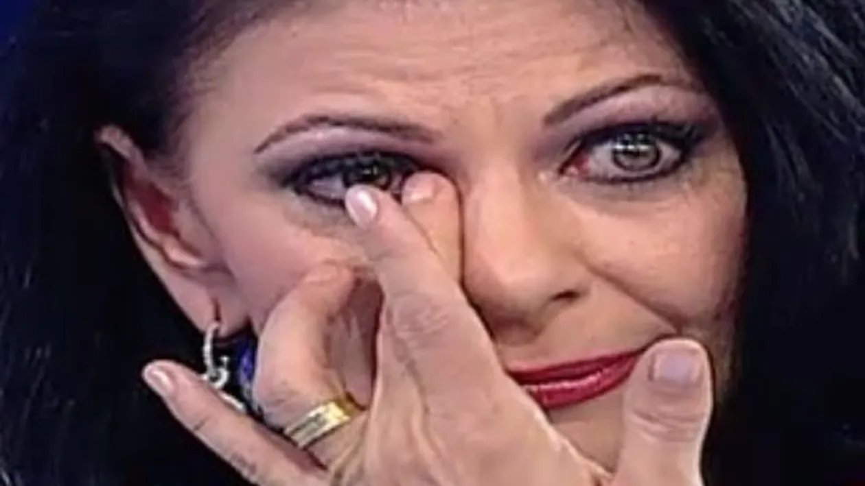 Elena Cârstea a izbucnit în lacrimi în direct când şi-a amintit de sora ei, moartă acum peste 20 de ani!
