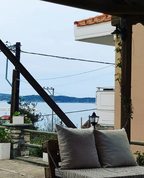 Oana Roman a petrecut Paștele în Grecia, la plajă