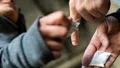 Un nou drog periculos descoperit în România. S-au emis alerte la nivel european, după ce a murit un copil de 13 ani