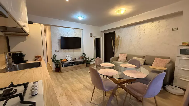 Deea Maxer își vinde apartamentul cu 3 camere din Bragadiru. Cum arată și ce sumă cere