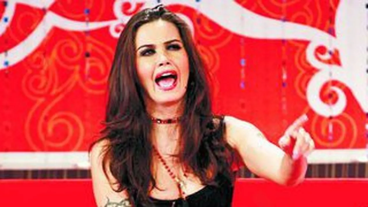 Isi blesteama fiica non-stop