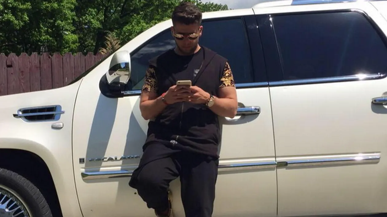 Fiul unui milionar celebru de la noi este considerat sosia celebrului cantaret Justin Bieber! Vezi despre cine este vorba!