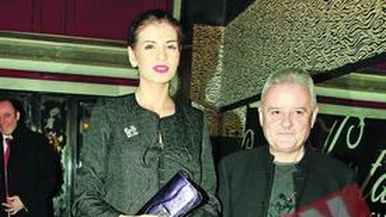 De ce au plecat Moni si fiica sa cu taxiul la Bacau