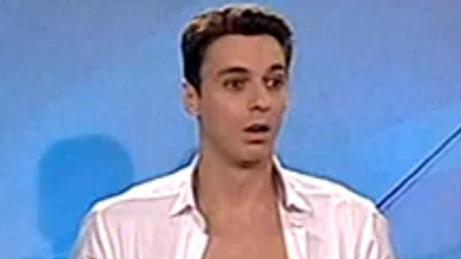 Cum arata sora lui Mircea Badea aproape dezbracata! Nu a mai aparut niciodata asa