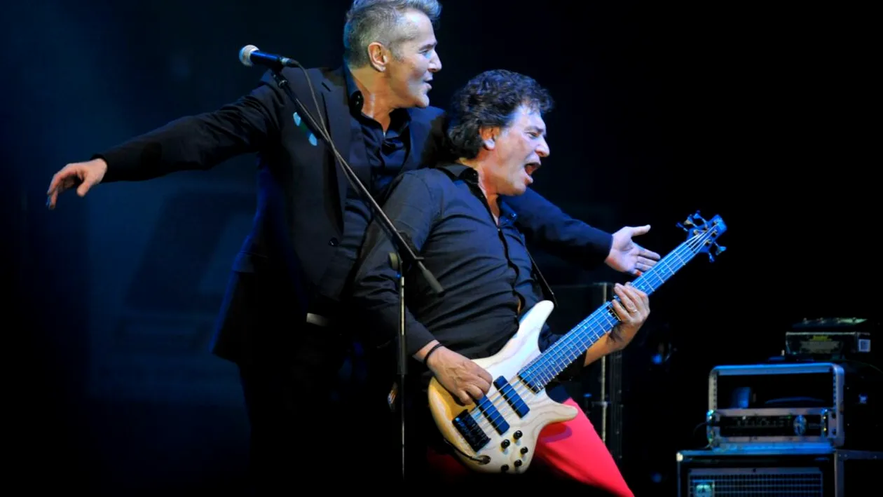 Ce a apărut pe pagina trupei Holograf, după ce Iulian Mugurel Vrabete s-a stins? E doliu în muzica românească