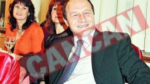 Basescu chefuieste azi cu fostii colegi de facultate in vila prezidentiala de la Neptun