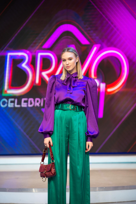 Însărcinată cu primul copil, Ginei Chirilă i s-a făcut rău la Bravo, ai stil! Filmările s-au oprit imediat și soția lui Bogdan Vlădău a primit ajutor