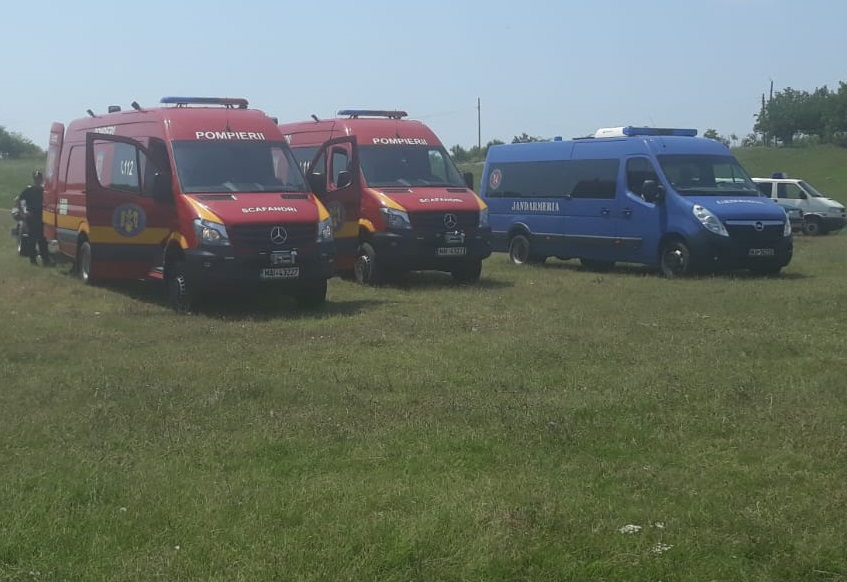 Scafandrii caută în aceste momente trupul unei victime de-a lui Gheorghe Dincă. Unde a aruncat corpul fetei e halucinant