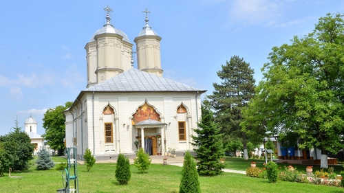 Jaf de proporţii la Mănăstirea Pasărea, de lângă Bucureşti! Hoţii au furat 100.000 de euro, dar şi alte obiecte şi documente