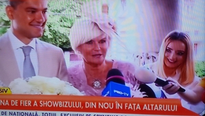 Monica Tatoiu a fost condusă din nou la altar! Sărbătorește 30 de ani de căsnicie