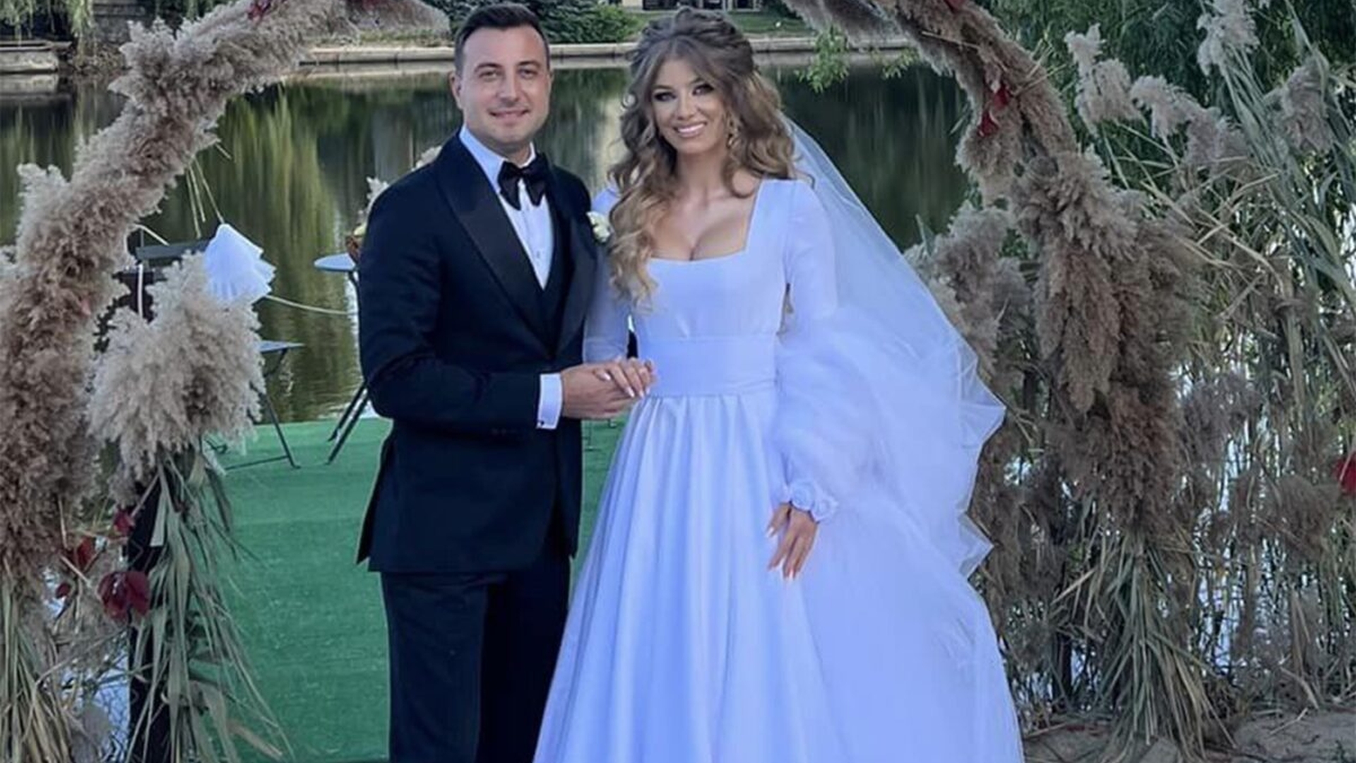 Imagini de la nunta Codruței cu Valentin Sanfira, din 2022. Detaliul care prevestea divorțul