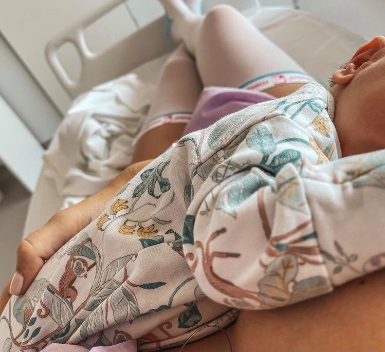 Primele imagini cu Gabriela Prisăcariu după ce a născut. Dani Oțil trebuie să fie tare mândru