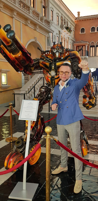 BumbleBee, robotul din Transformers 6, vine la București! Vezi cine îl aduce!