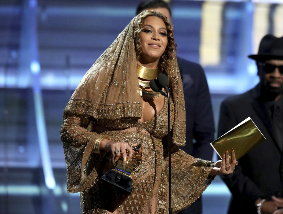 Beyonce la Premiile Grammy