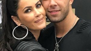 Primele imagini de la nunta Oanei Zăvoranu cu Alex Ashraf! Detalii intime s-au văzut în decolteul ameţitor al miresei: "Momentul adevărului: demon sau înger?"