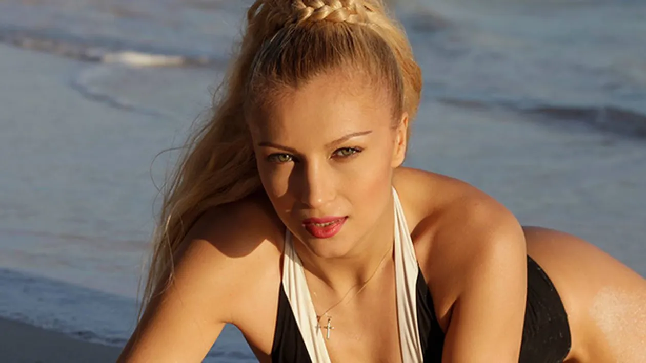 Lora se opereaza astazi in Turcia! Cantareata romanca a postat o fotografie inainte de marea cumpana: Mi-au pus perfuzie