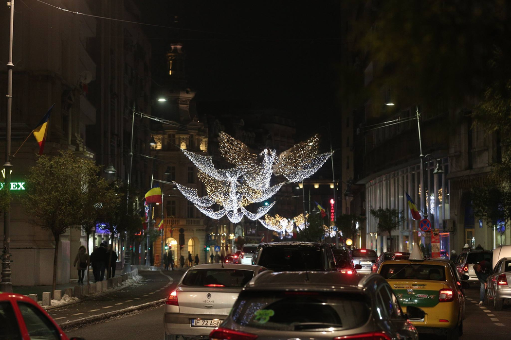 Milioane de lumini colorează Bucureștiul
