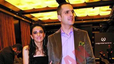 Imi vine si sa rad, si sa plang