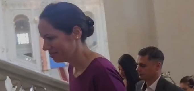 Mirabela Grădinaru a apărut la tribunal flancată de bodyguarzi. Primele imagini