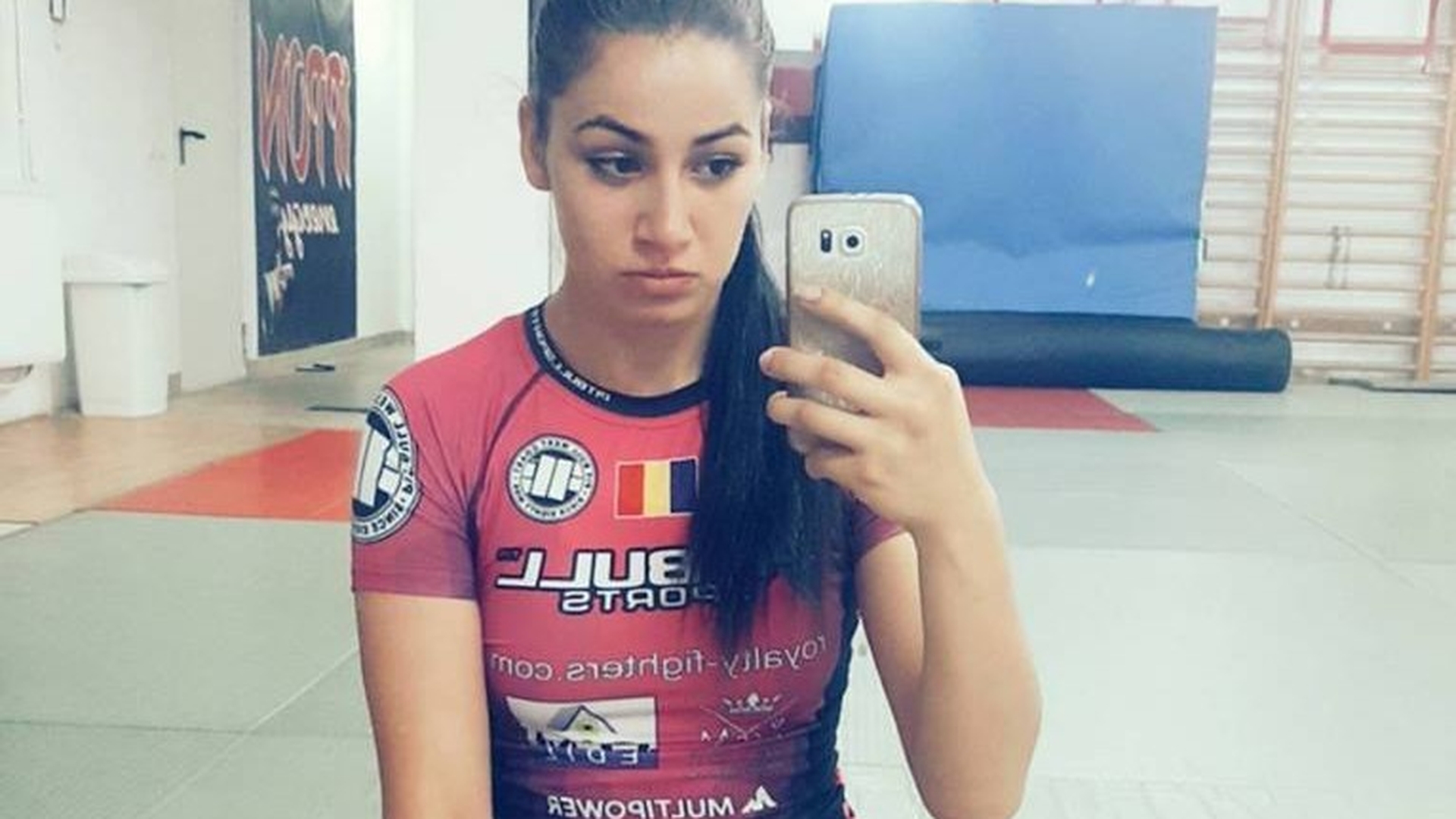 El este primul bărbat care a “îmblânzit-o” pe Diana Belbiţa, “prinţesa războinică” de la “Exatlon”. Este campion naţional MMA şi...