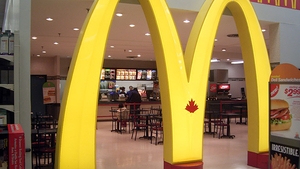 Anunţul făcut în urmă cu puţin timp la McDonald's! Vezi ce schimbare MAJORĂ au făcut managerii! INCREDIBIL la ce renunţă