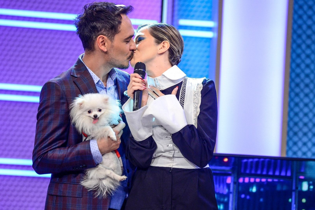 Lidia Buble, mega-scandal la o lună după ce s-a măritat cu Răzvan Simion: „Și-a făcut bieții părinți de rușine”