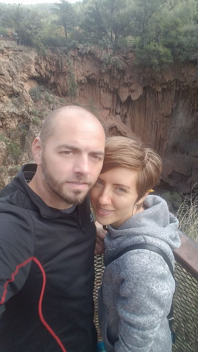 Alexandra Tudose, o tânără mămică, are nevoie de ajutorul nostru în lupta la viață cu o boală cumplită! Cum poți deveni unul dintre îngerii ei păzitori